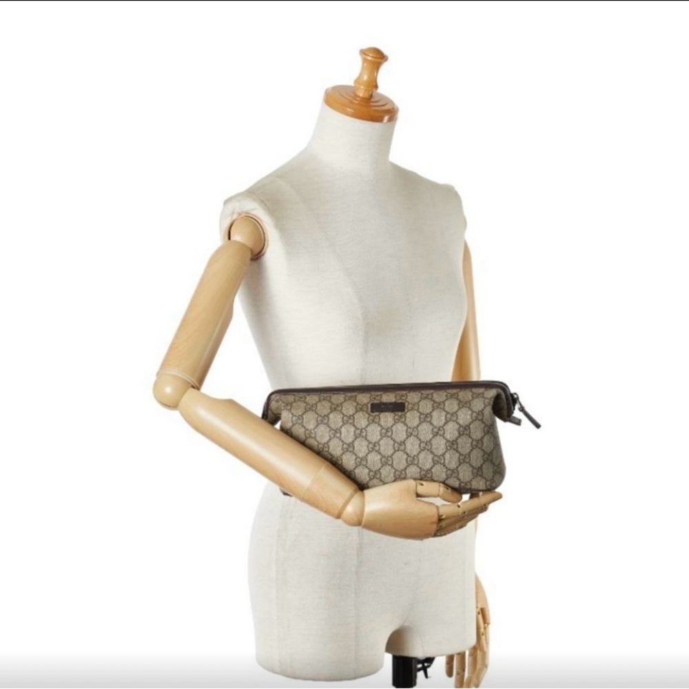 Gucci GG Supreme Tick Makeup/Toiletry Bag